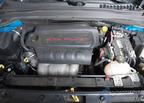 2015 Jeep Renegade Trailhawk from USA, damaged, VIN ZACCJBCT0FPB59264